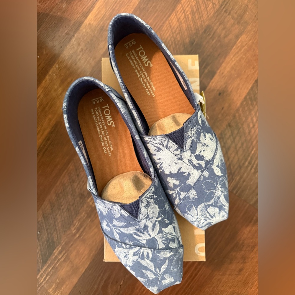 TOMS Navy Floral Canvas Slip-Ons